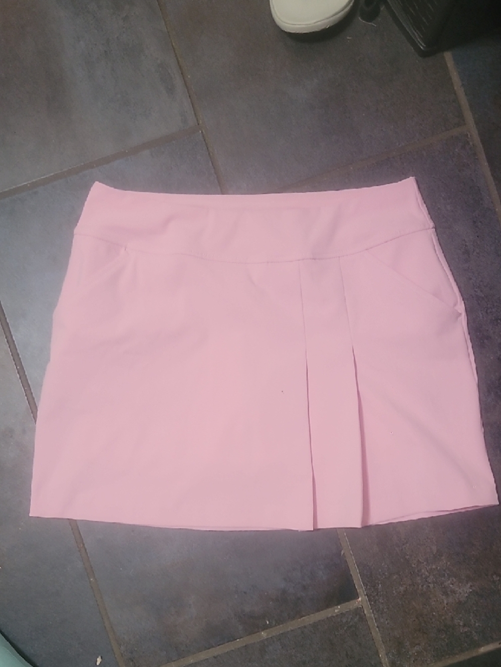 Women's Pink Pleated Mini Skirt - Picture 3 of 10
